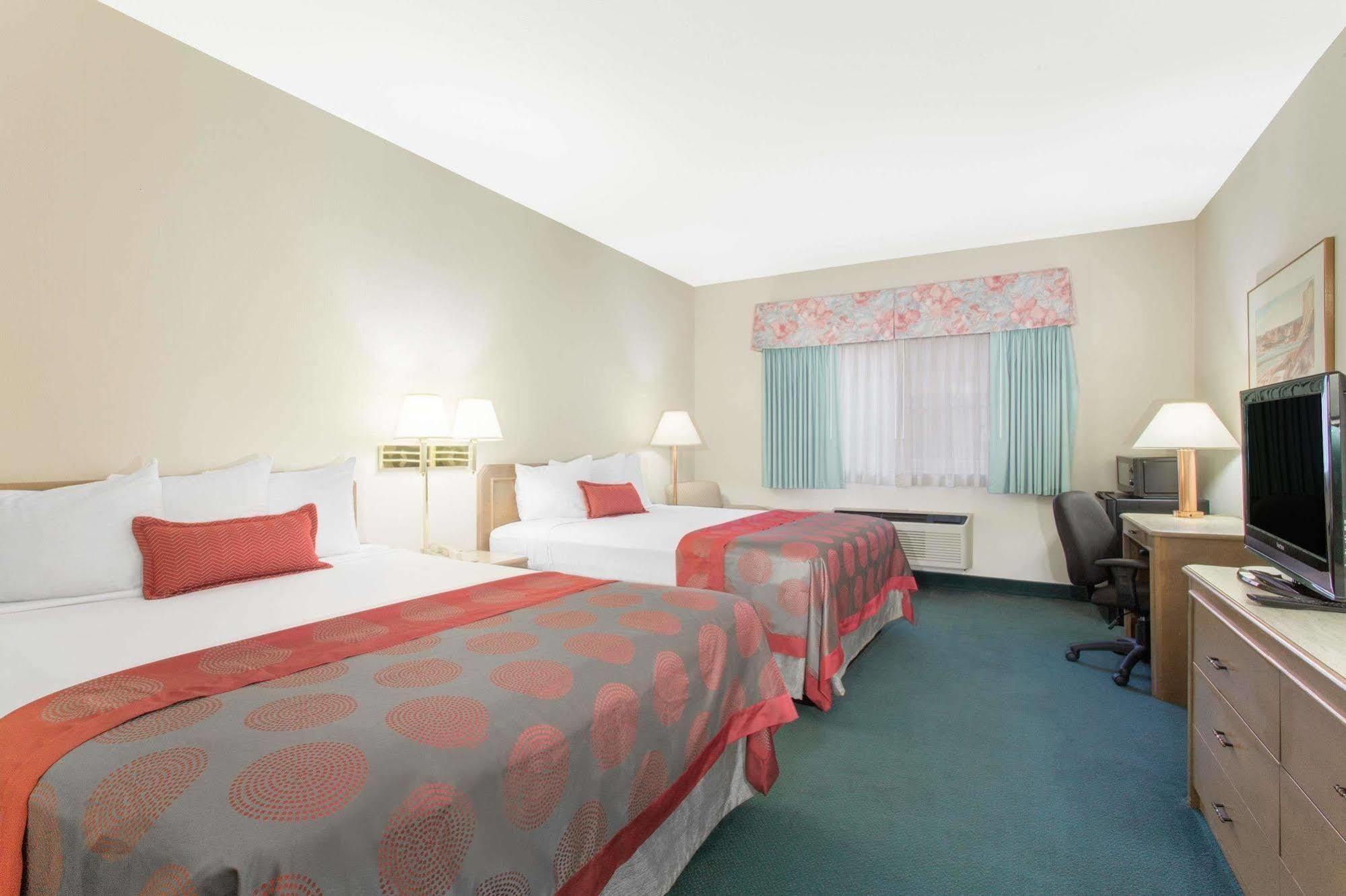 Ramada By Wyndham St George St. George